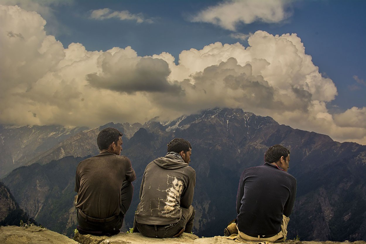 Unlocking the Joy of Slow Travel: Traveler vs. Tourist Mindset