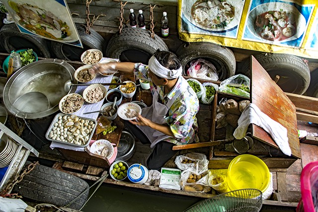 Overcome Money Worries: Mental Strategies to Travel Freely