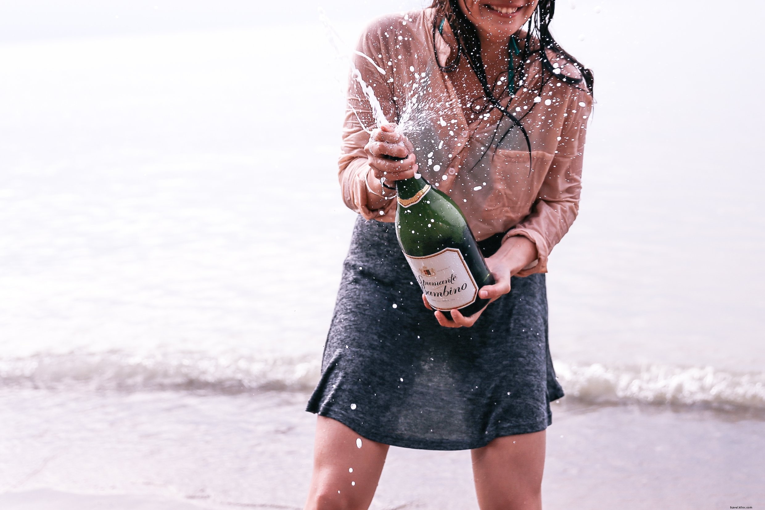 Stunning Beach Party with Sparkling Champagne – Premium Photo