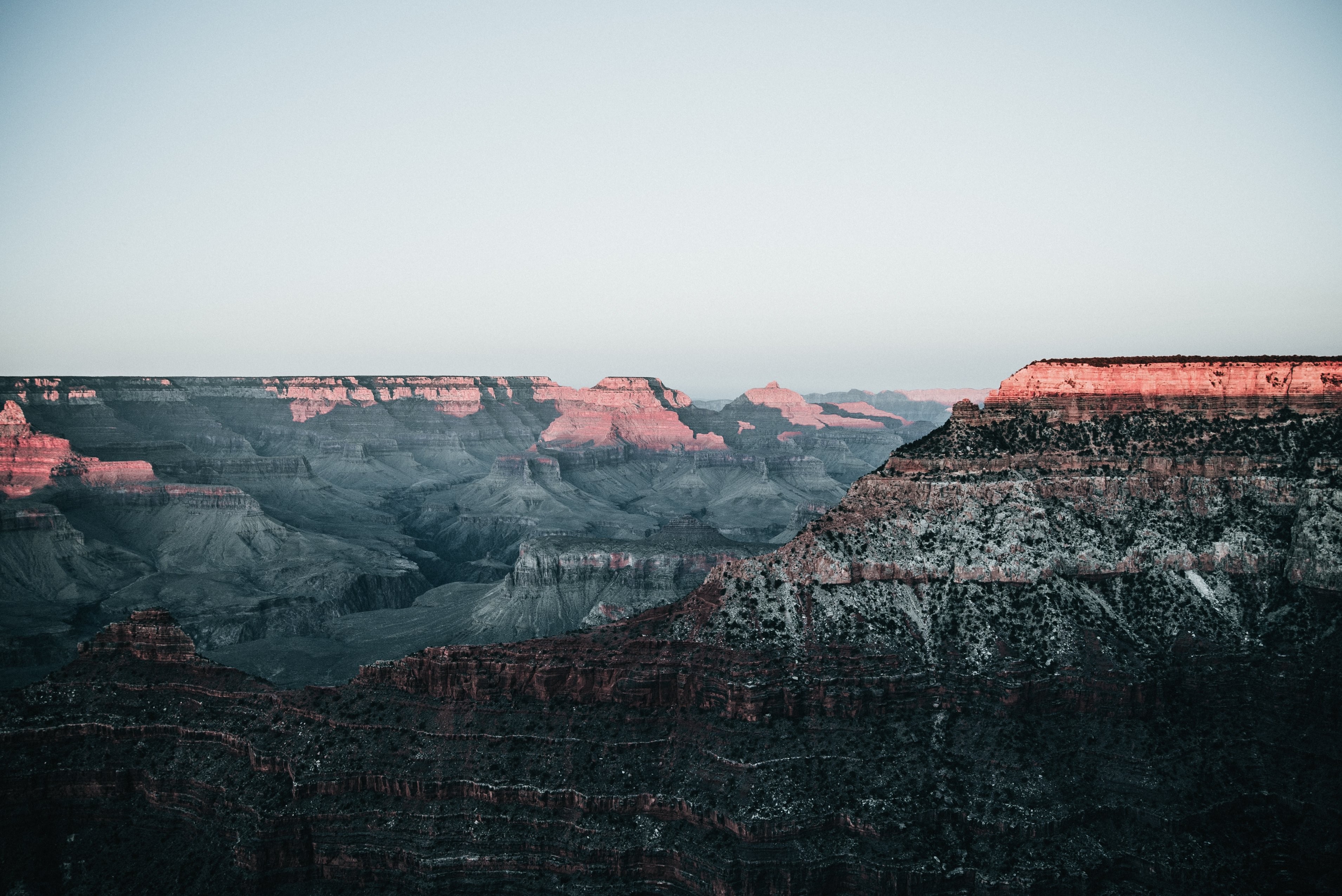 Breathtaking Sunrise Over Canyon Peaks: Stunning Landscape Photo