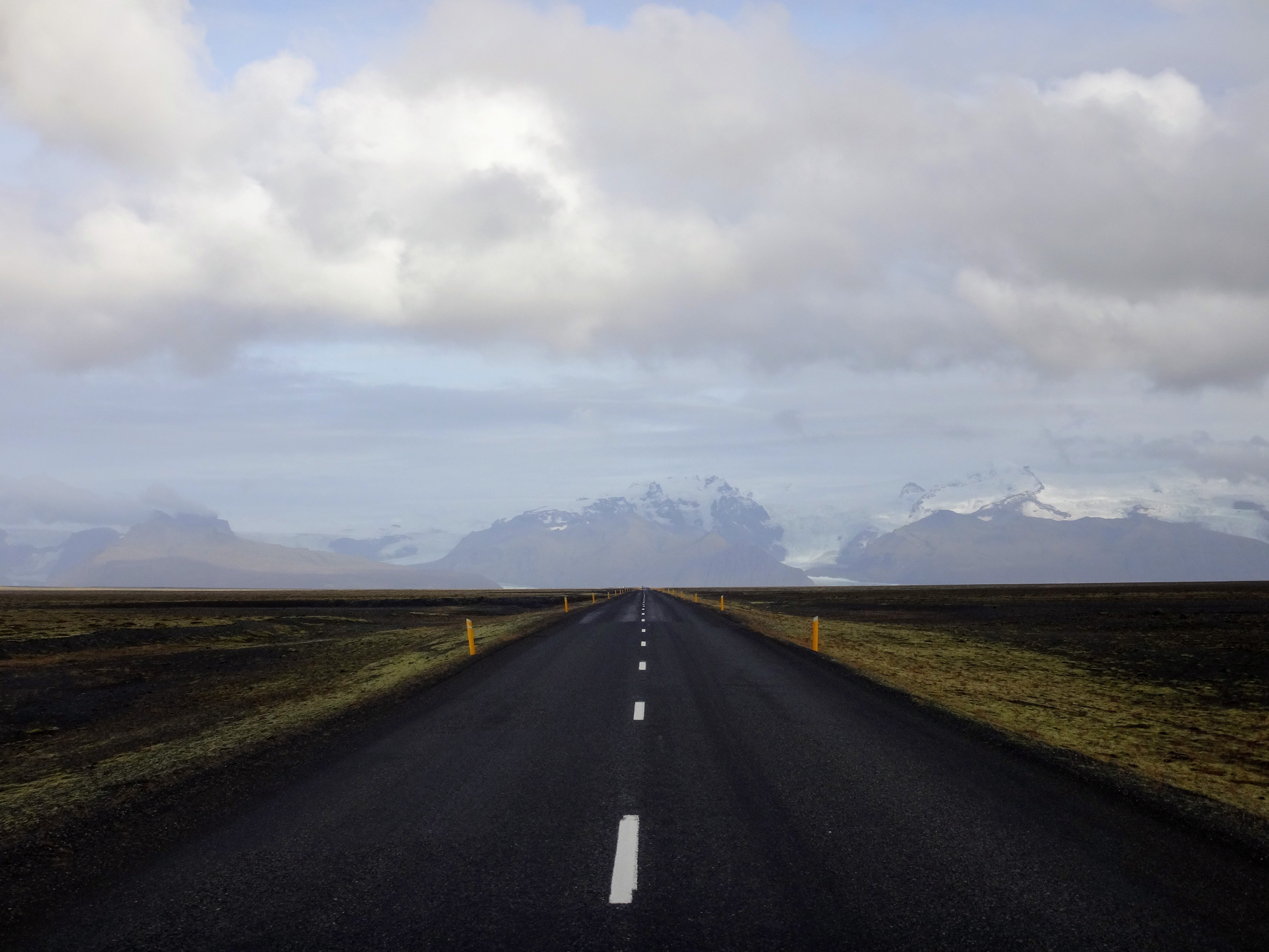 Scenic Highway Stretching Across Vast Flat Landscape – Stunning Photography