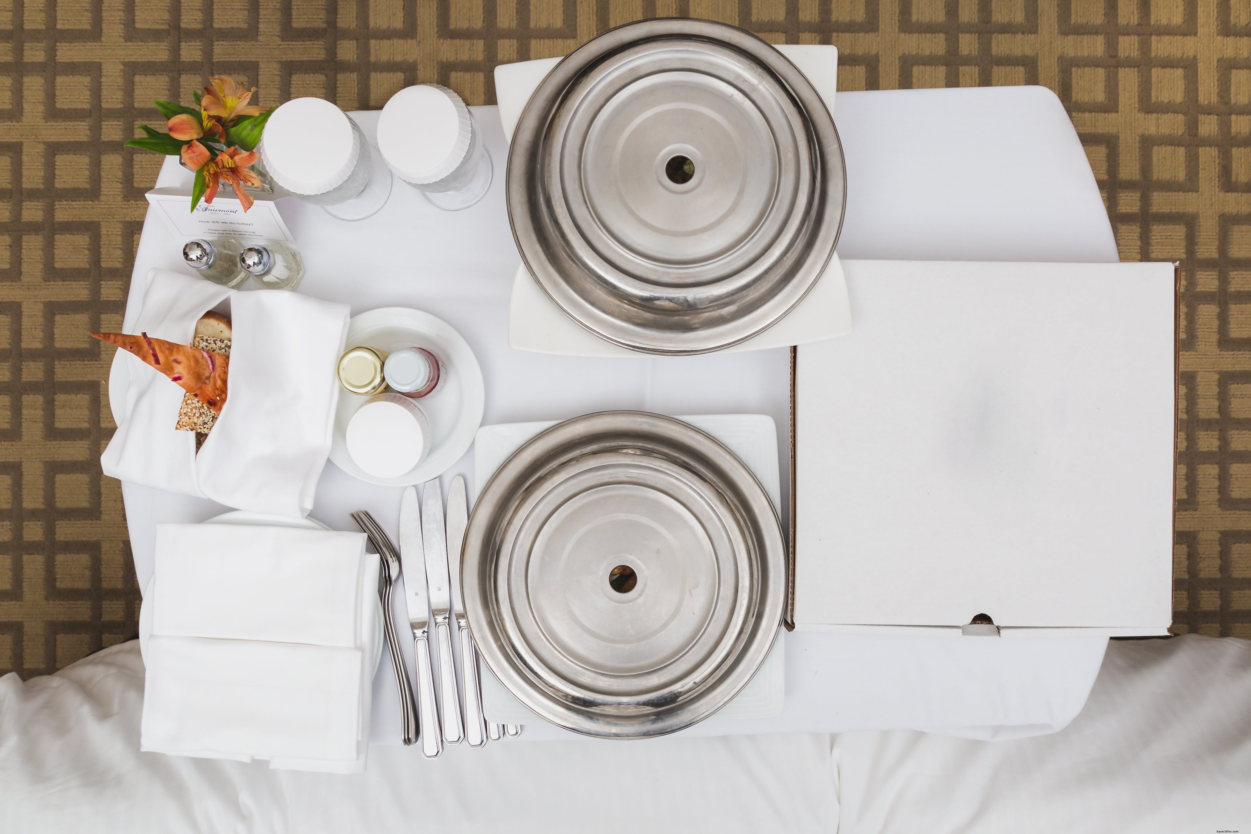 Luxury Hotel Resort Room Service: Stunning Holiday Photo