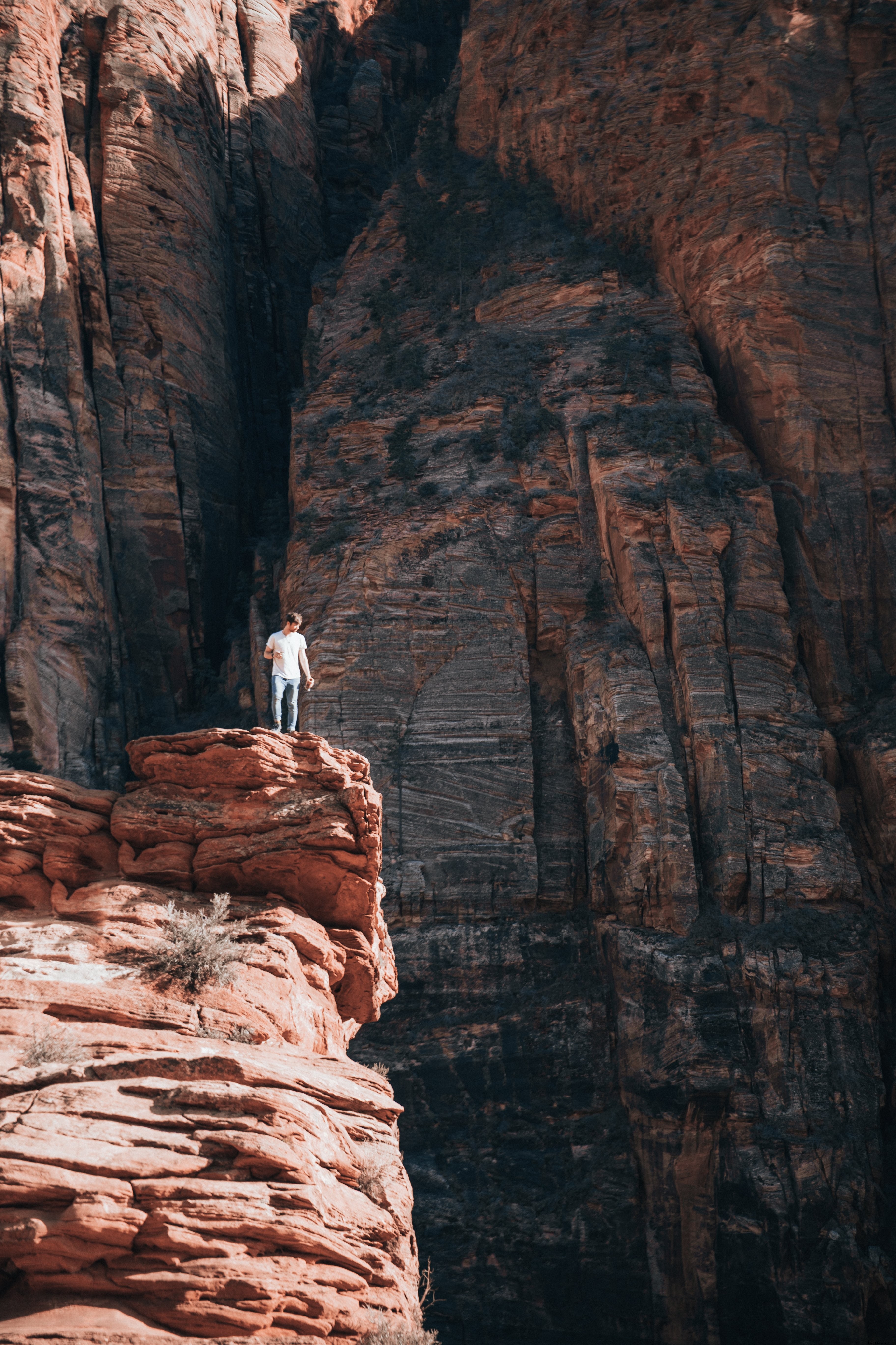 Breathtaking Canyon Hiking Adventure: Stunning Hikers Photo