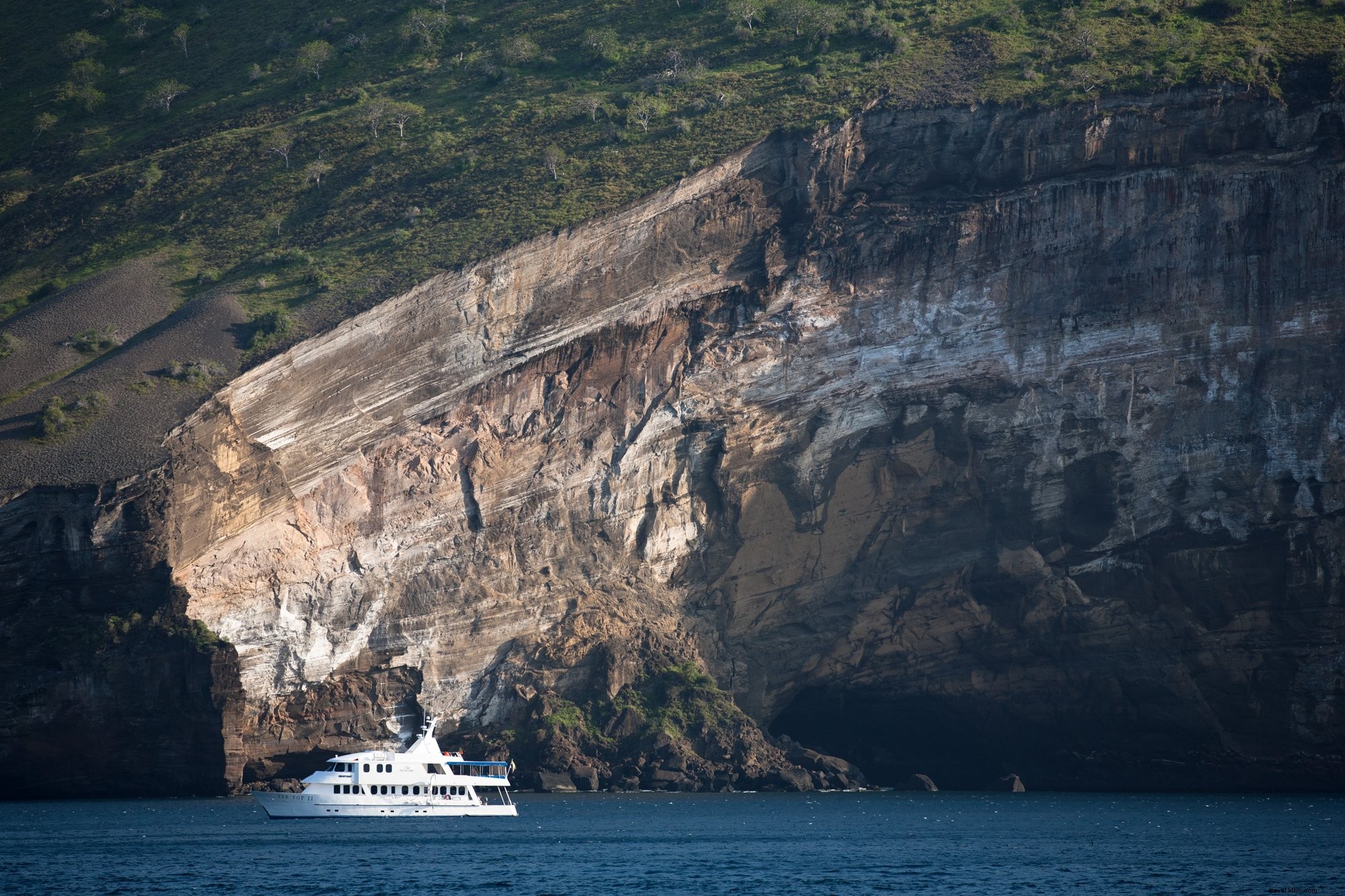 Stunning Cruise Ship Docked at Dramatic Cliffside – Breathtaking Photo