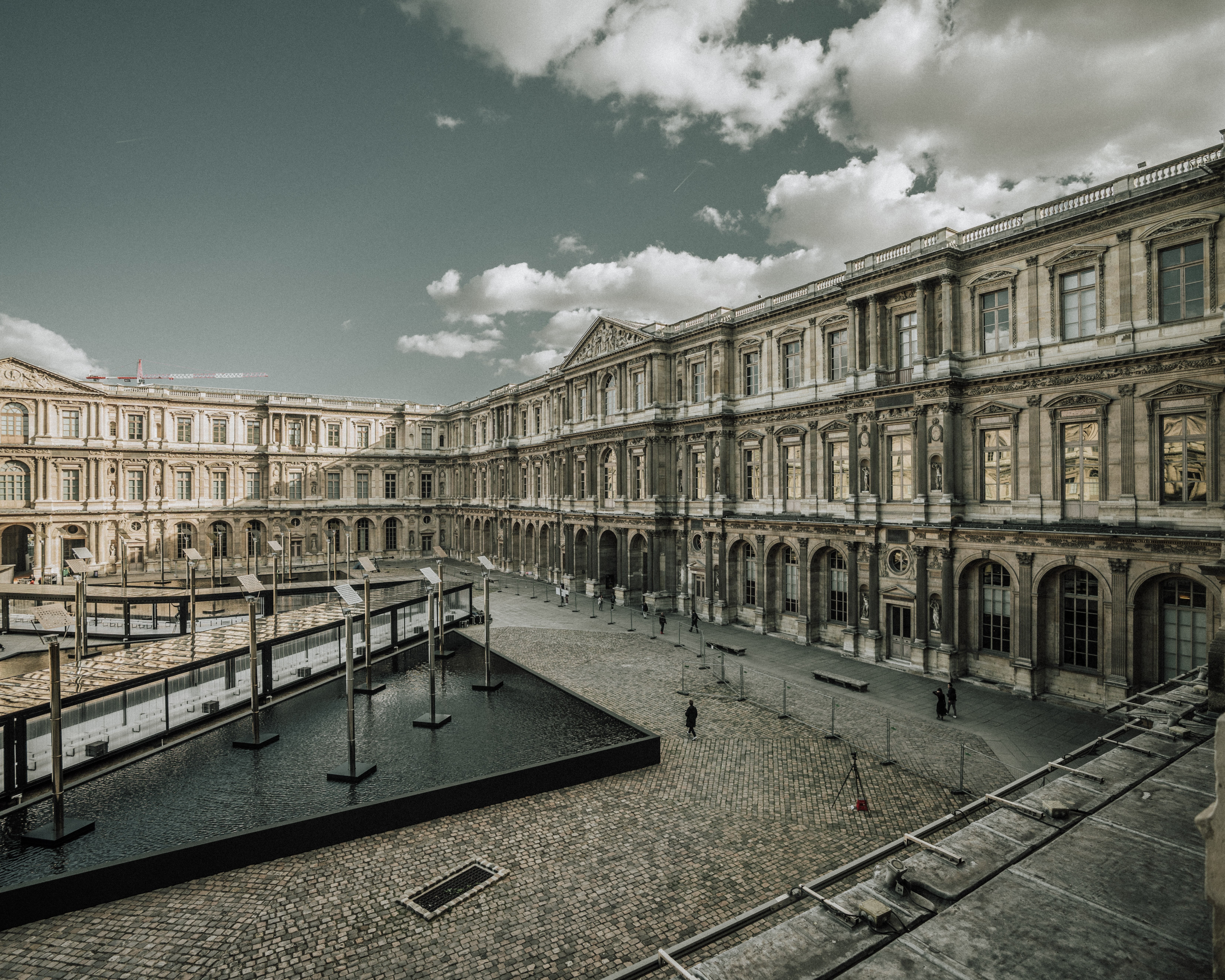 Iconic Louvre: Stunning Photo of Modern Pyramid and Classic Architecture