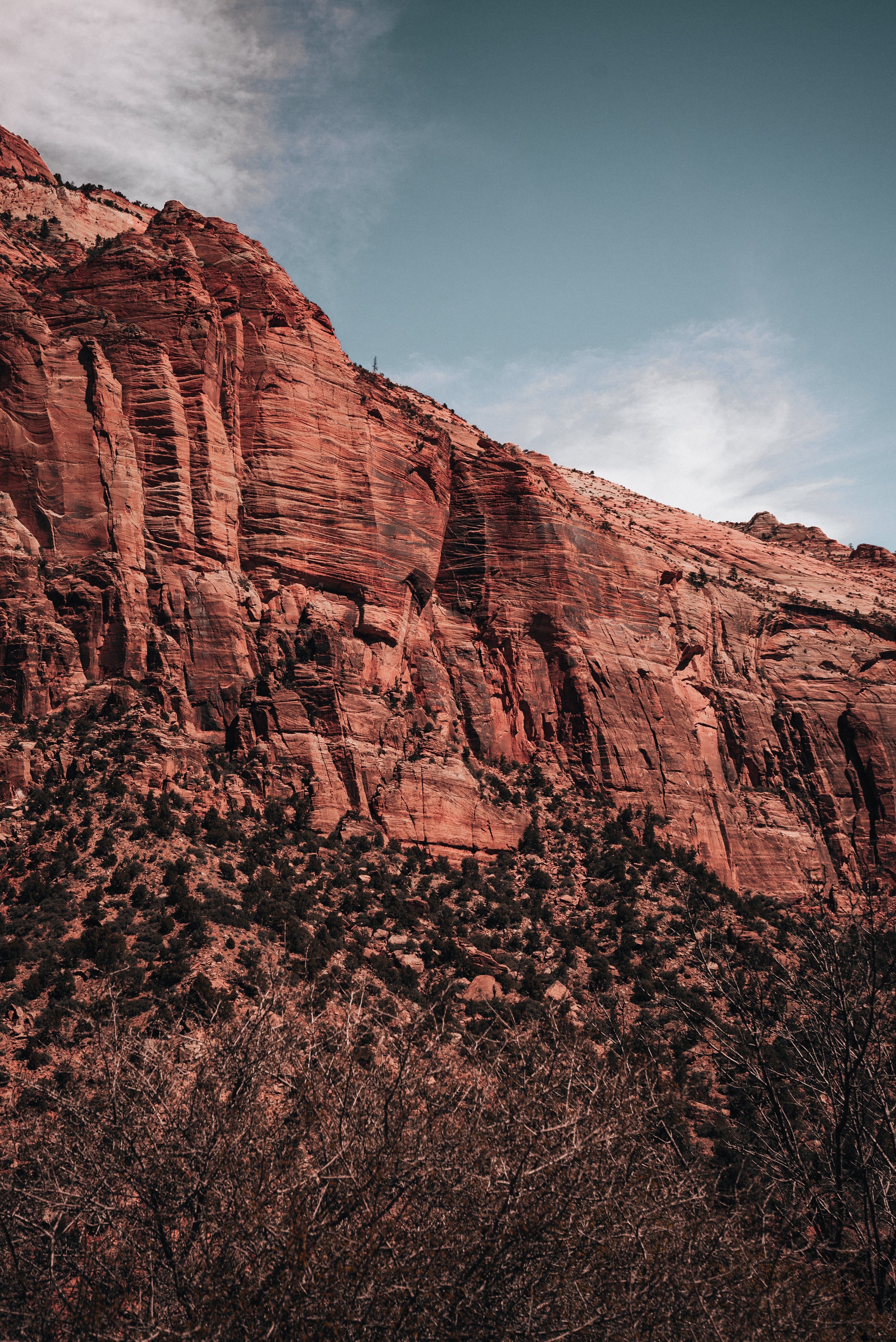 Stunning Red Sandstone Formations of the Grand Canyon – Professional Photo