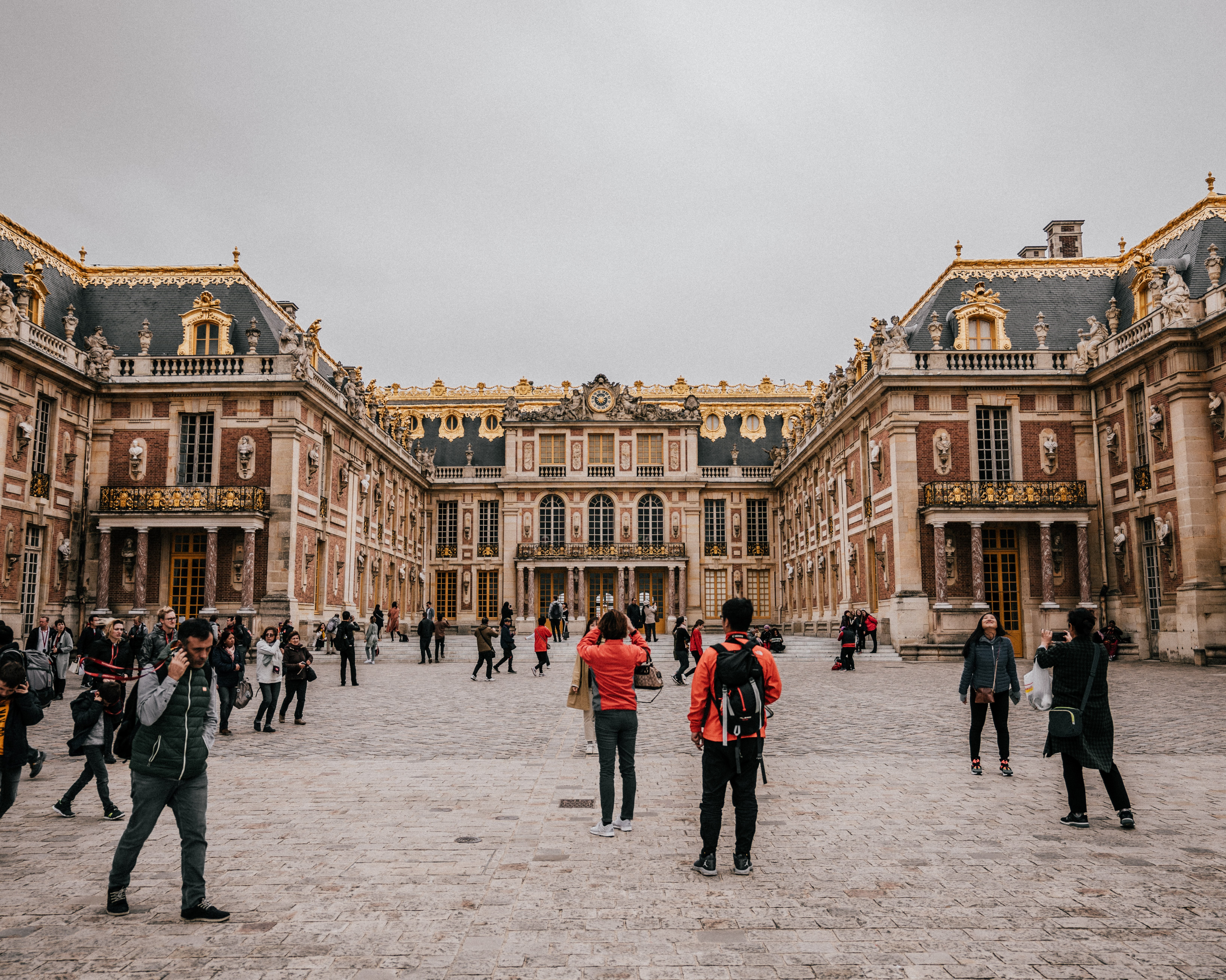 Captivating Selfies at the Palace of Versailles: Stunning Tourist Photo