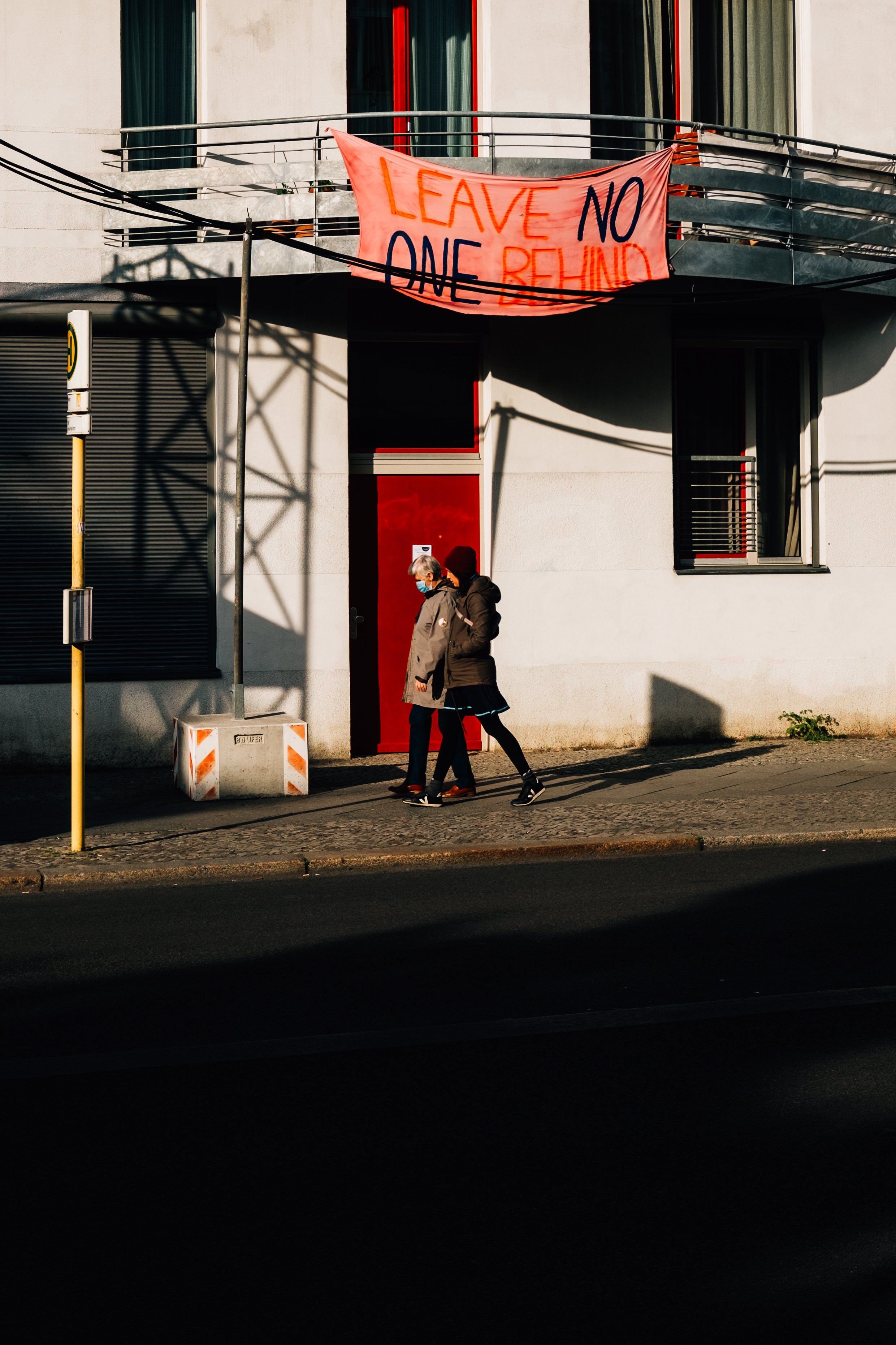 Dramatic Long Shadows of Pedestrians Walking By – Stunning Street Photography
