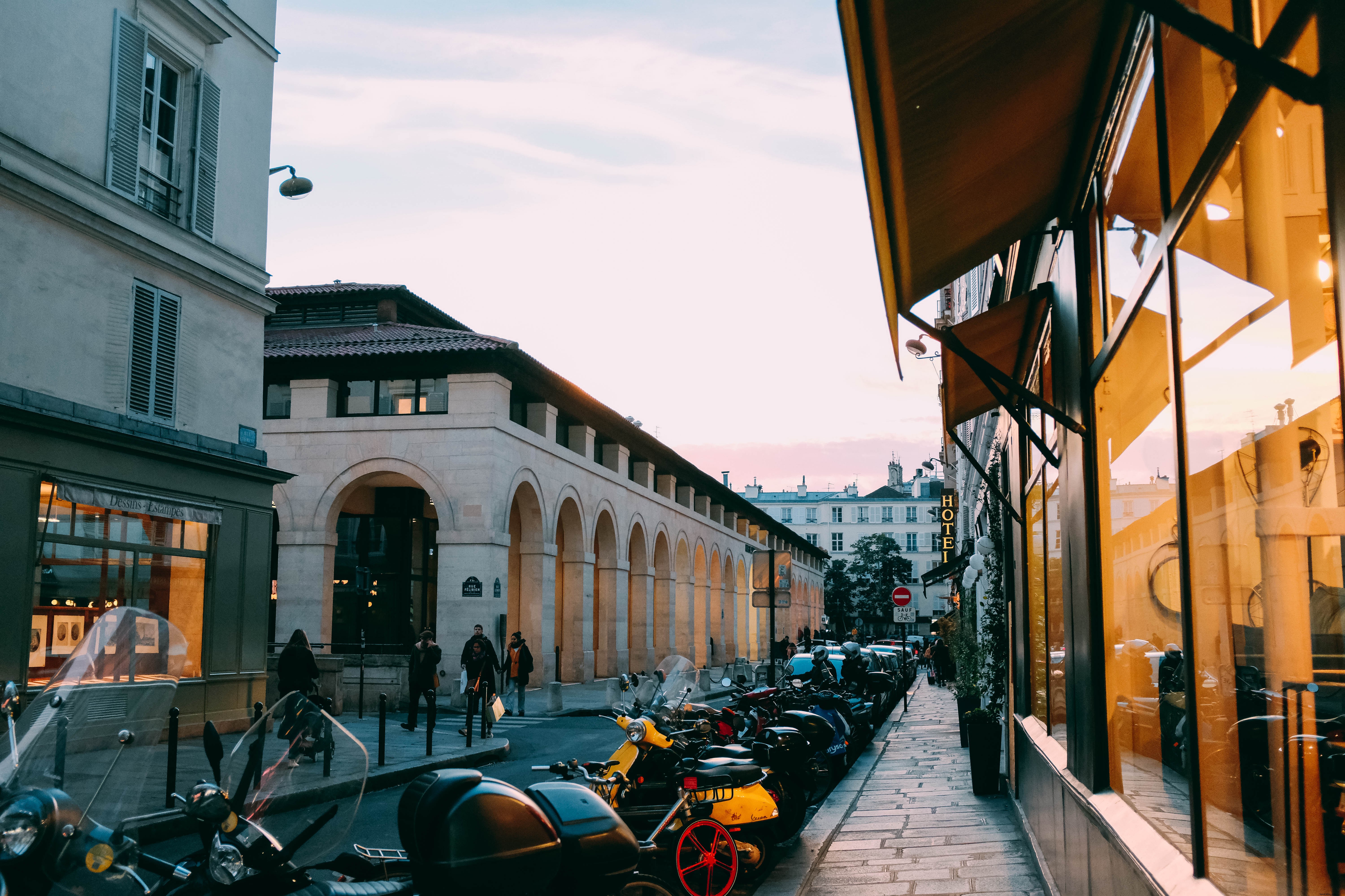Stunning Photo: Parked Mopeds on a Charming Parisian Street