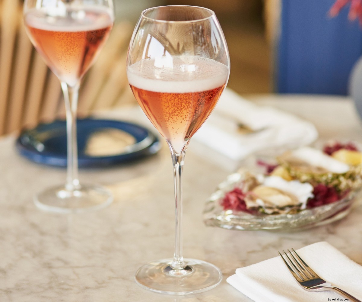 Elevate Your Meals with Sparkling Cava: The Perfect Summer Pairing