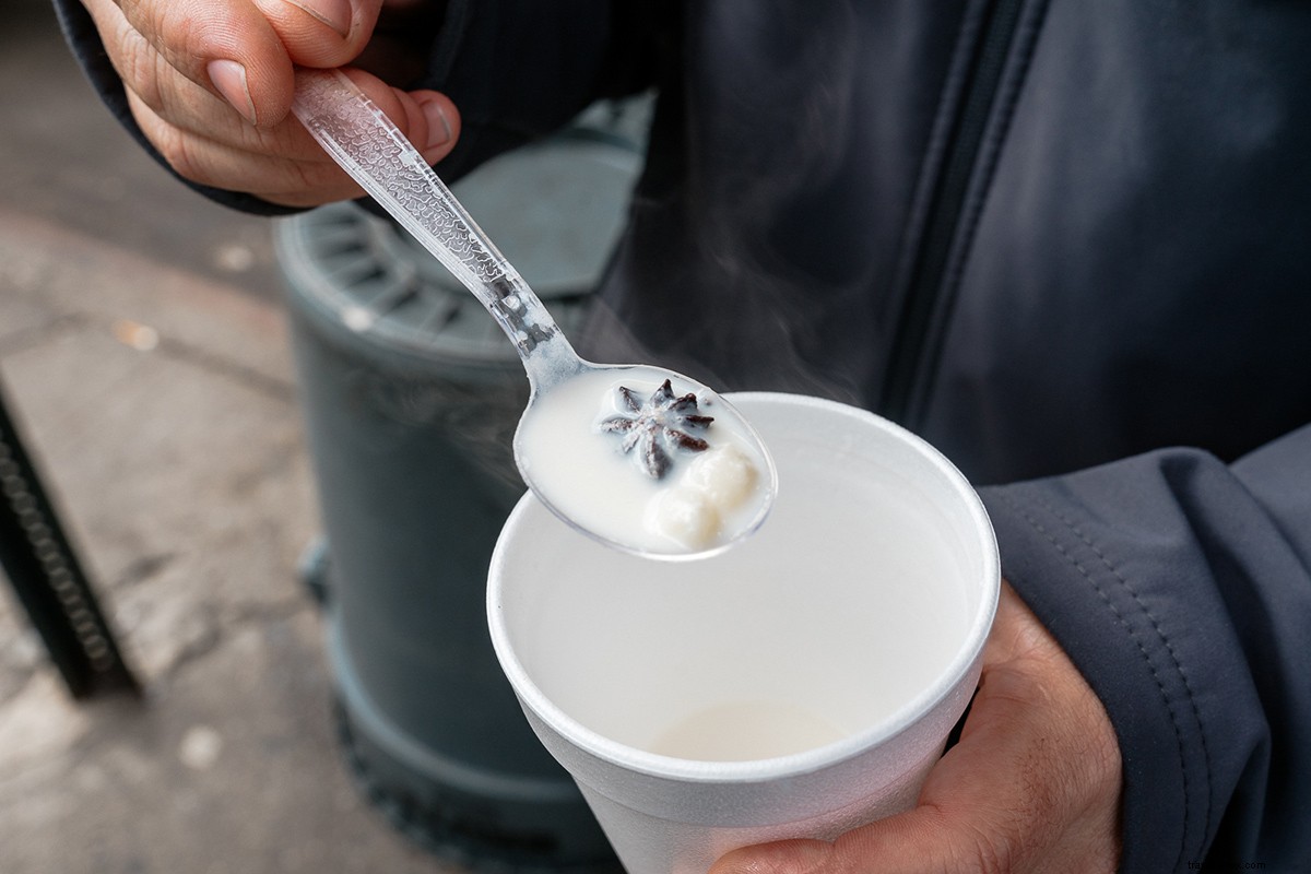 Exclusive Street Food Tours: Discover Queens  Hidden Culinary Gems