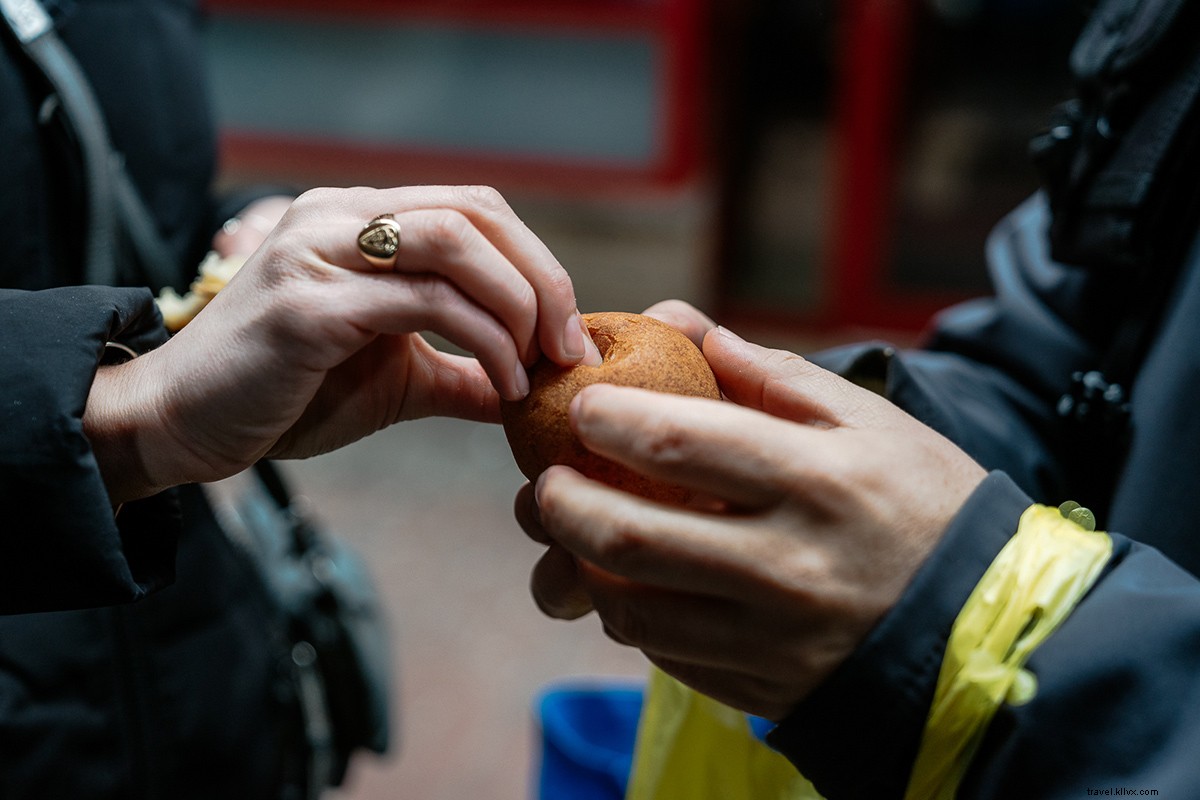 Exclusive Street Food Tours: Discover Queens  Hidden Culinary Gems