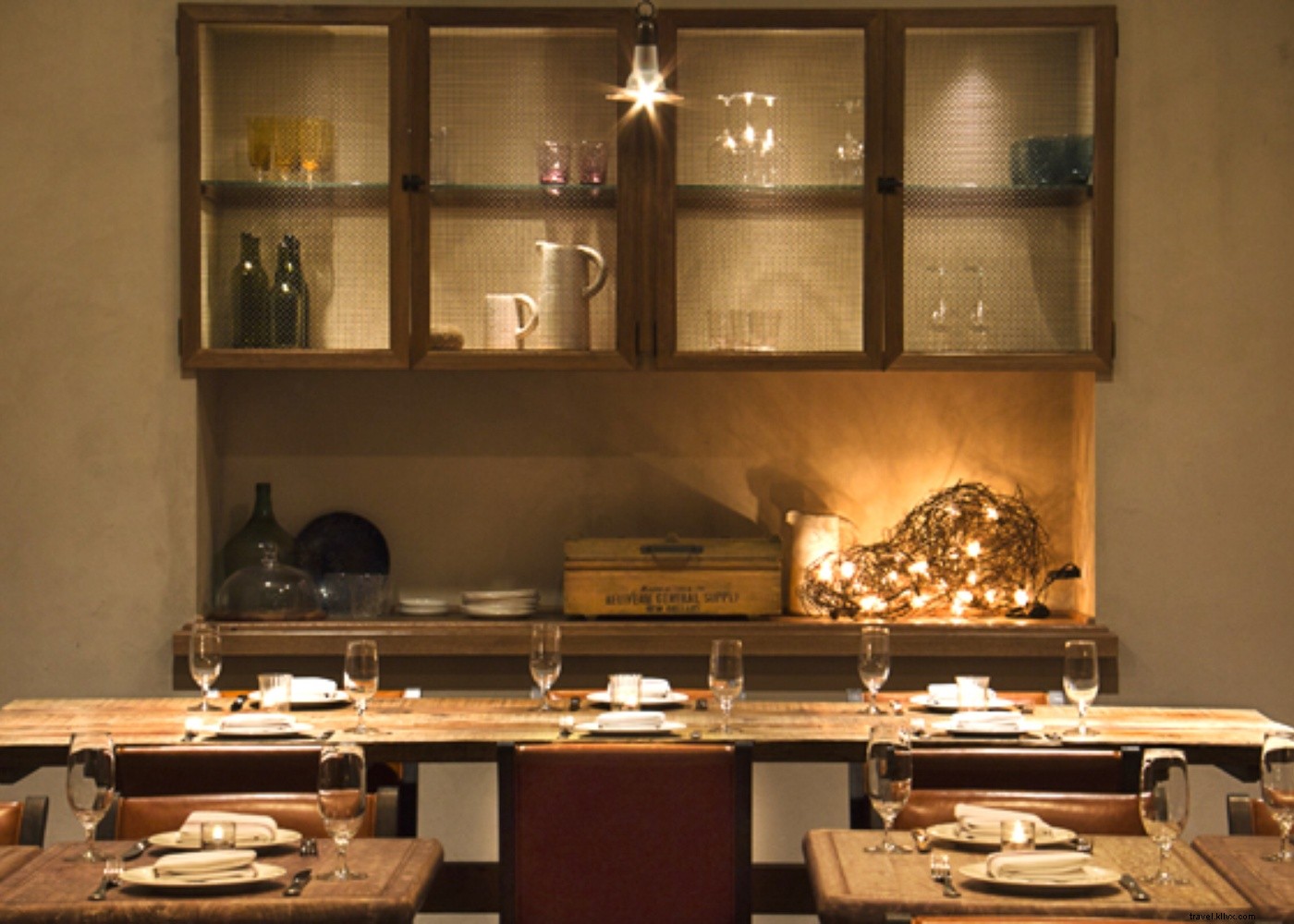 Eat Like a Chicago Local: Insider Guide to the Windy City s Best Bites