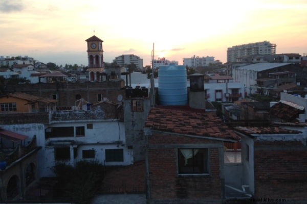 Tourist vs. Traveler: Insider s Guide to Authentic Puerto Vallarta, Mexico