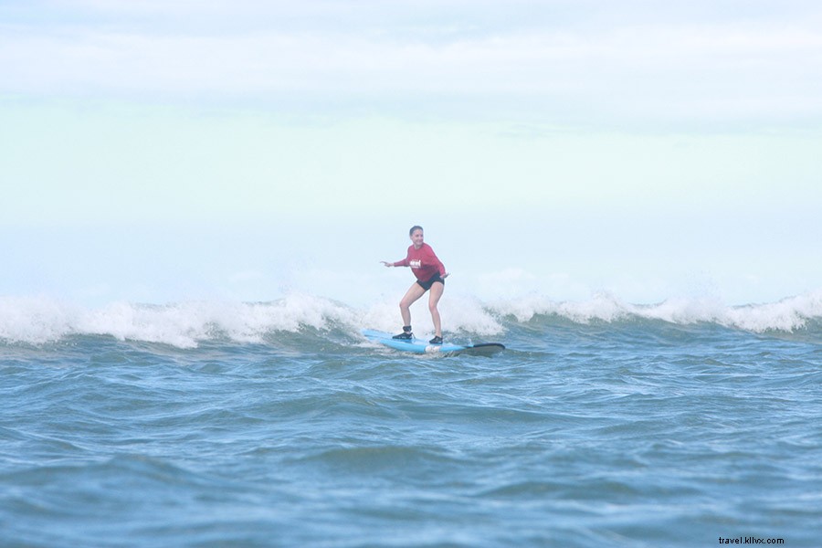 Solo Bliss in Hawaii: Dining and Thriving at the Table for One