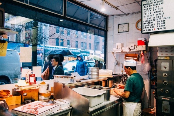 The New York Pizza Project: Capturing Iconic Old-School Pizzerias and NYC s Pizza Culture