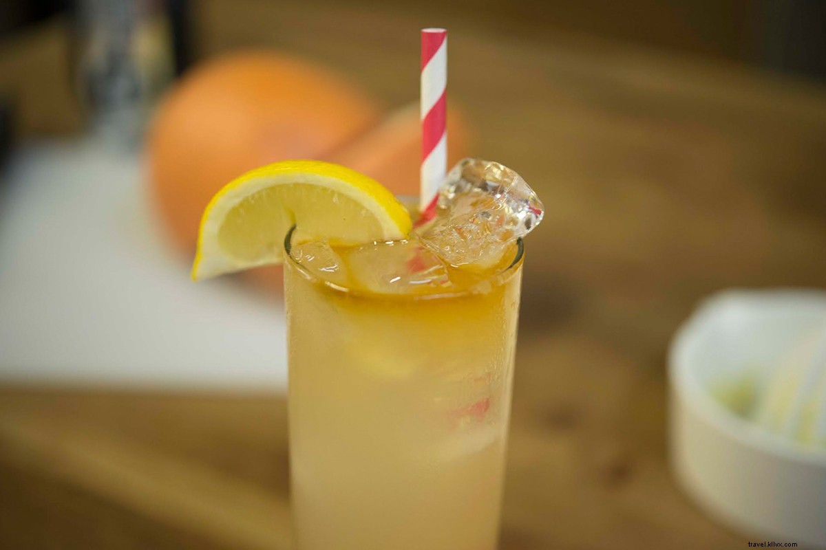 Refresh Your Summer Finale: Grapefruit Collins Cocktail Recipe