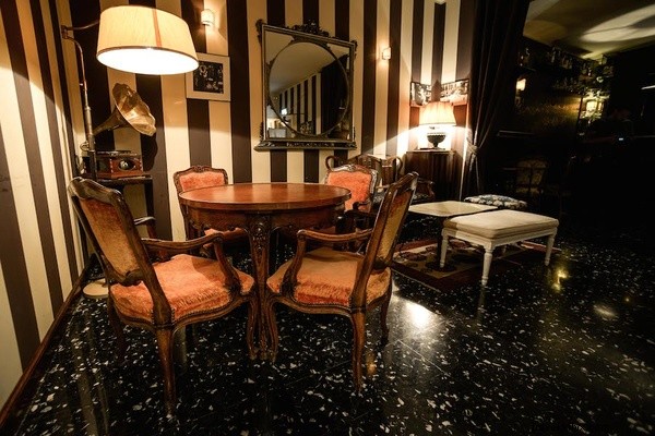 Unlock Milan s Coolest Speakeasy: Insider Secrets to Charm Your Way In