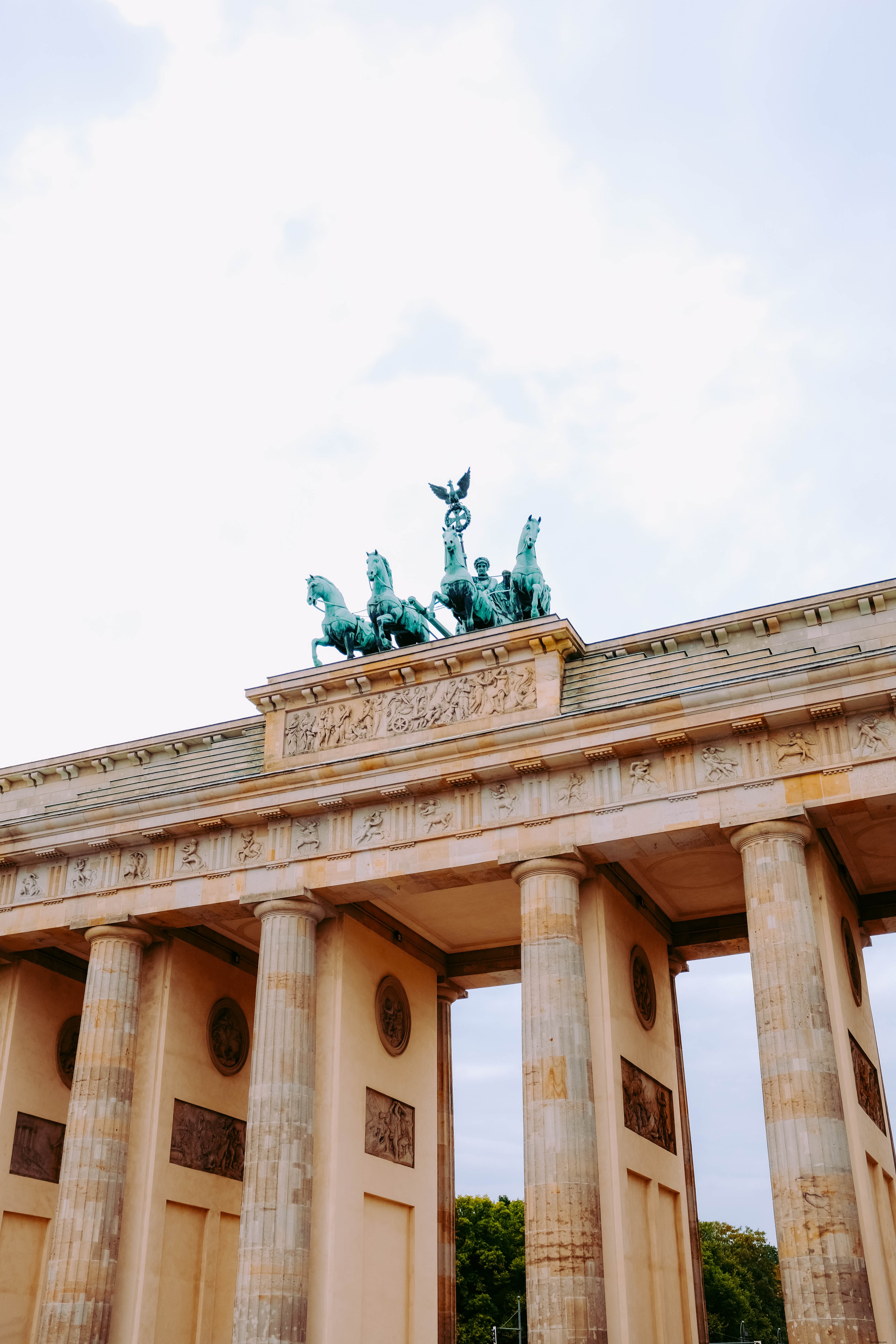 Iconic Brandenburg Gate Photo: Majestic Landmark in Berlin, Germany