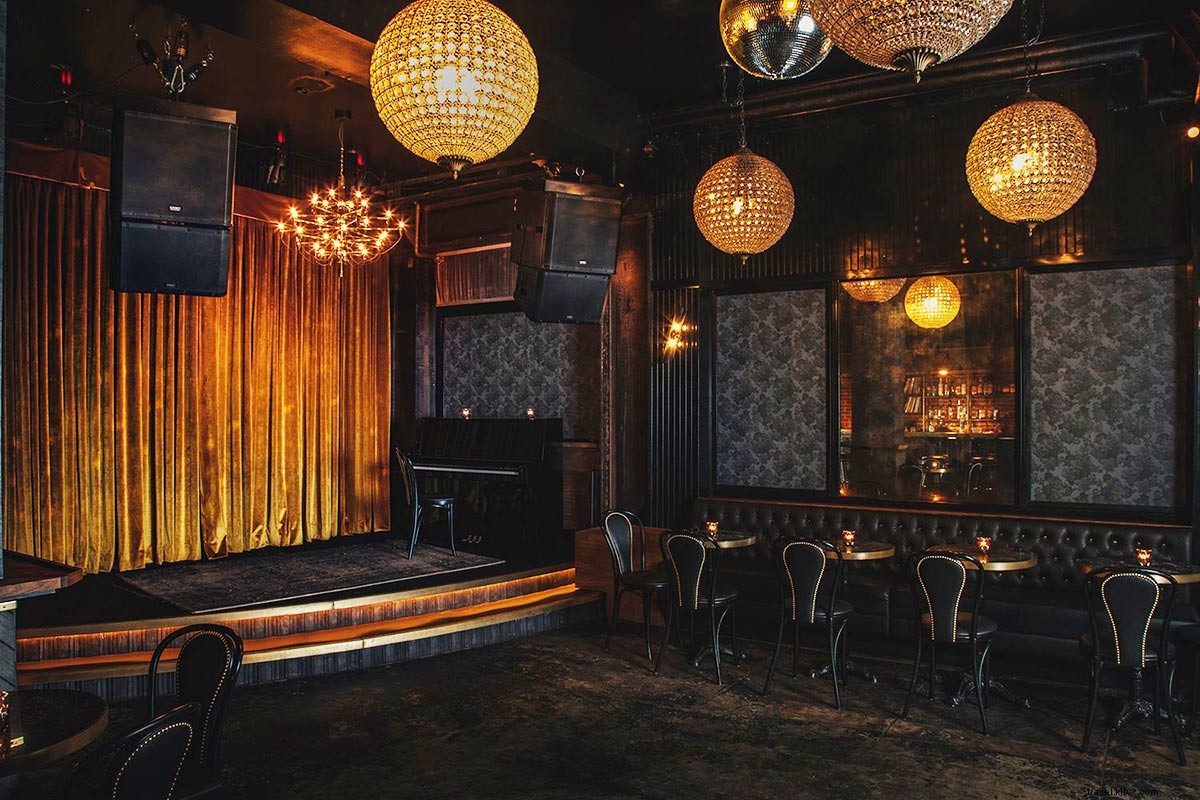 Gold-Diggers: Hollywood s Luxe Hotel by Day, Premier Recording Studio by Night