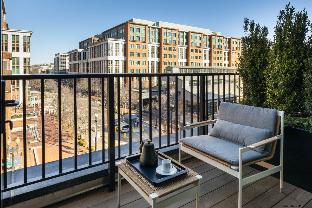 Thompson Washington D.C.: Nautical Luxury Redefines the Capital s Hospitality