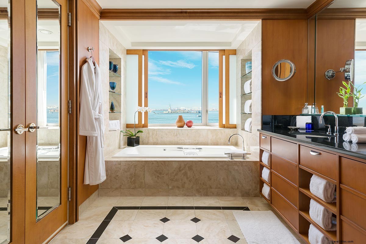 Premier Luxury Hotels for C-Suite Executives in Downtown NYC