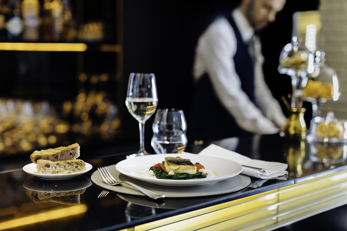 Portrait Firenze: Timeless 1950s Jet Set Chic in Florence