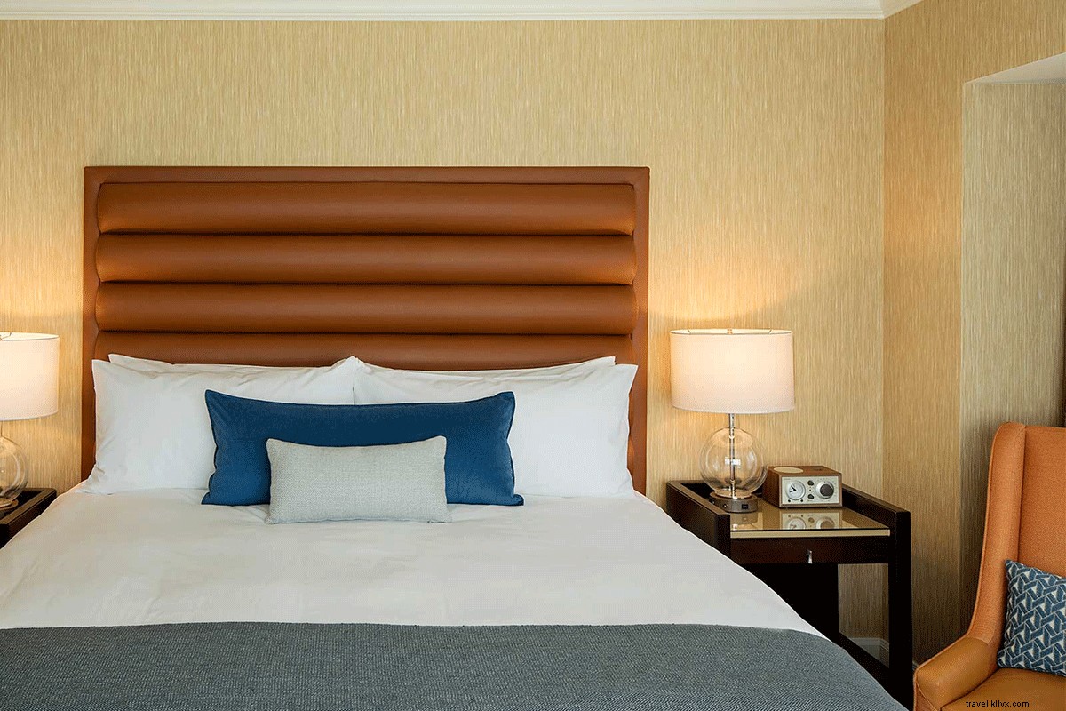 Dossier Portland: Stylish Plant-Filled Retreat for Wellness Seekers