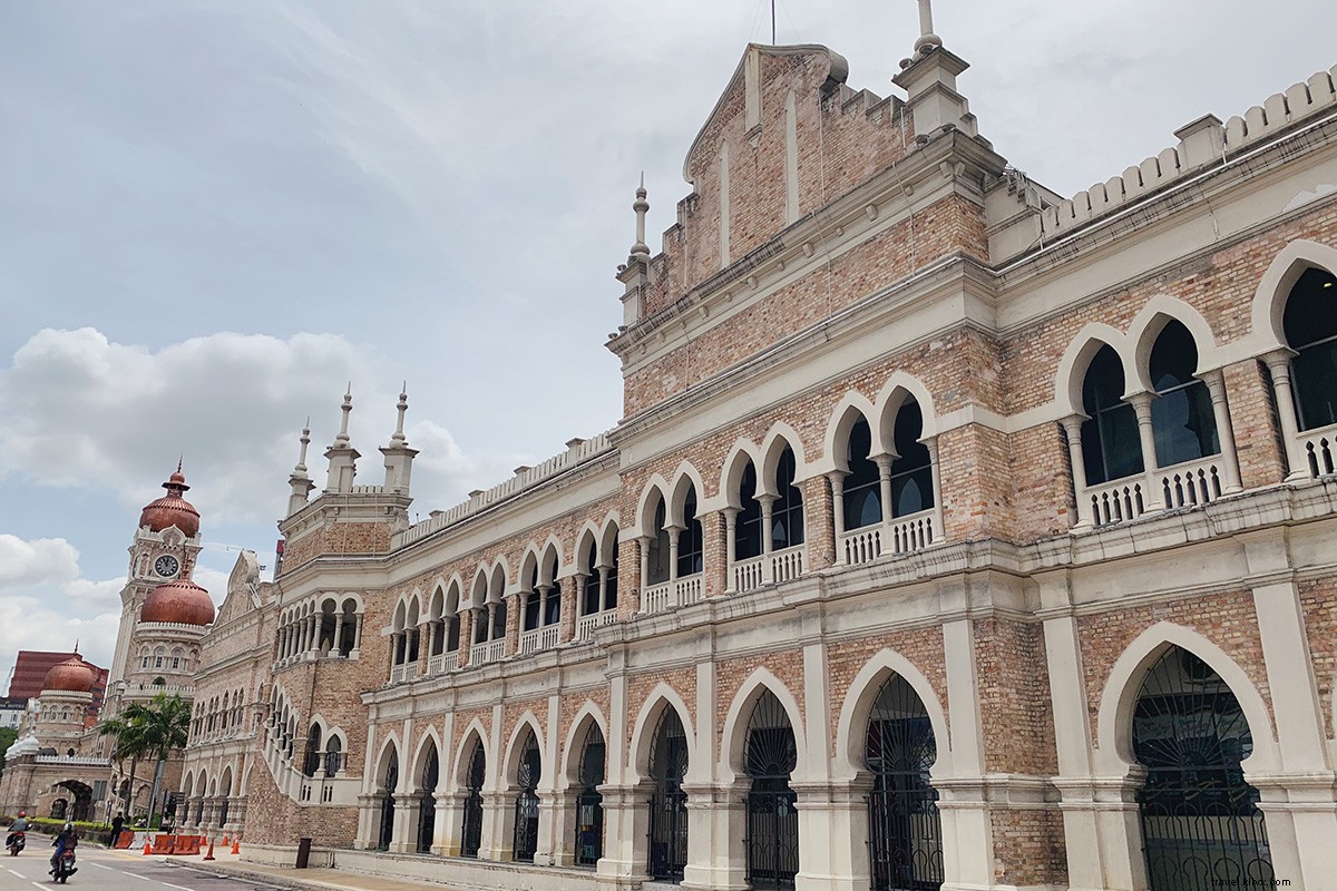 Kuala Lumpur: Savor Flavors from 10 Countries in One Vibrant City