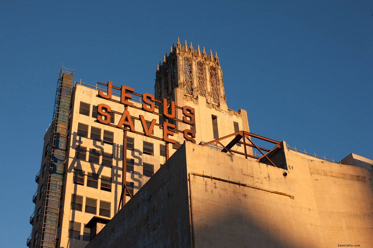 Ace Hotel Downtown Los Angeles: Step into the Spotlight of Historic Luxury