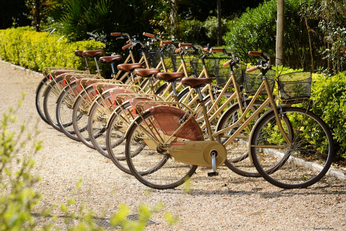 Embrace Italian Modernism: Stylish Guide to Florence Fashion and Travel