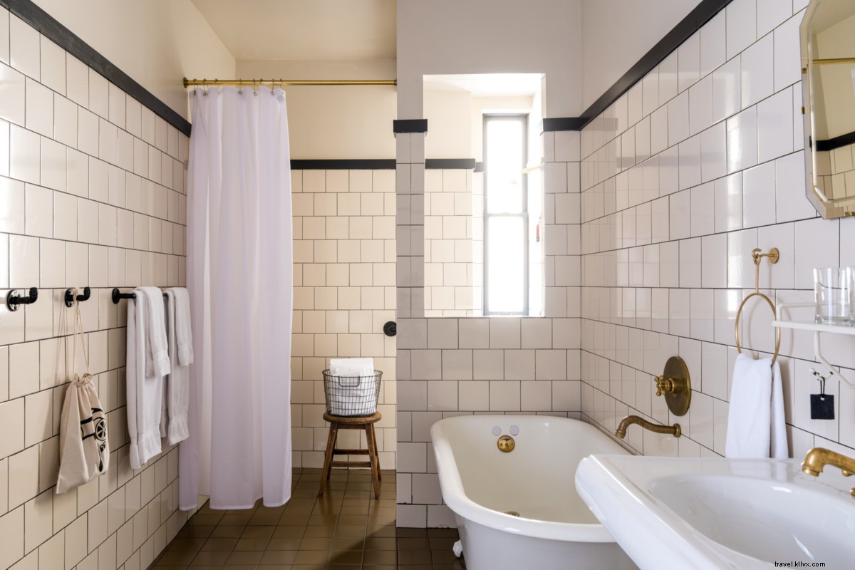 Ace Hotel New York: A Game-Changer in Manhattan s Hotel Scene