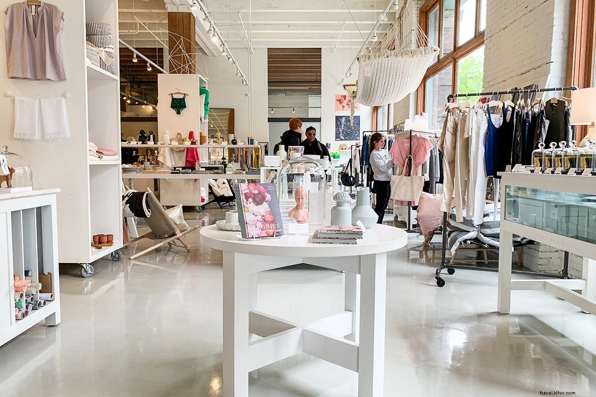 Discover Seattle s True Gems: Best Classic Bars, Restaurants & Local Hangouts Beyond the Hype