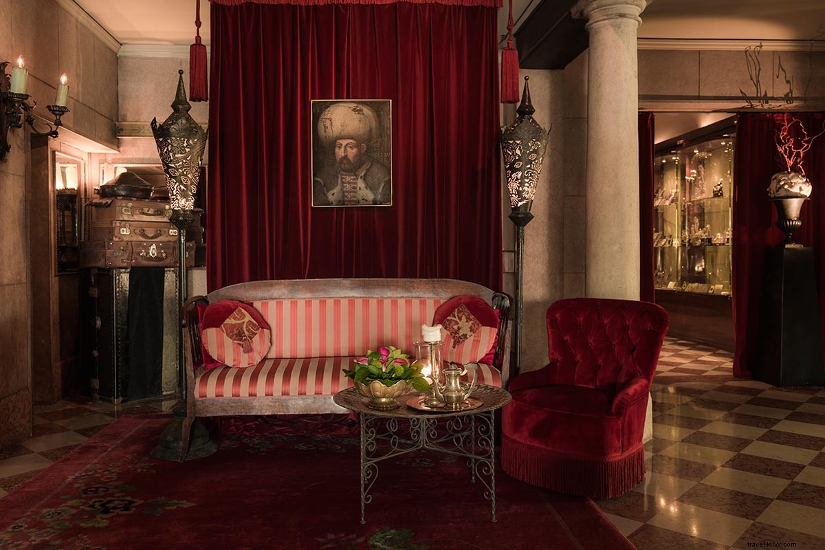 Venice s Luxurious Offbeat Hideaway: A Romantic Gem in the City Center