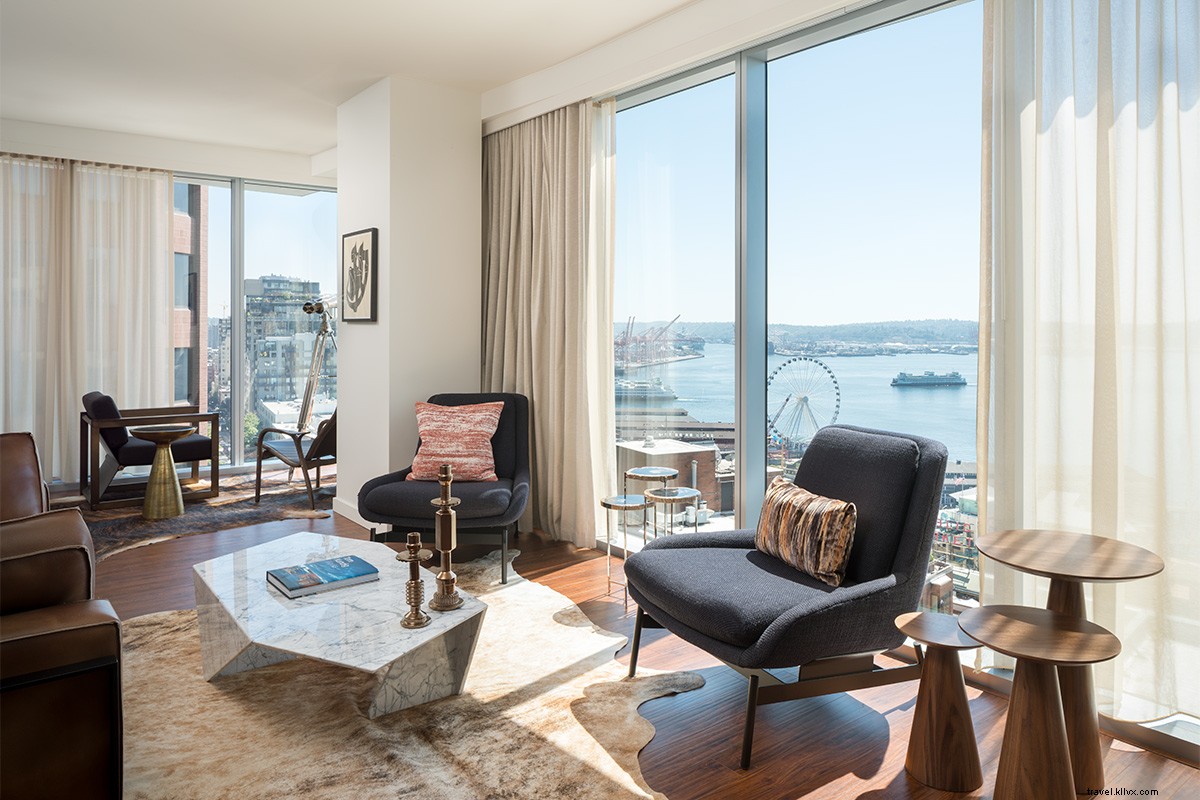 Thompson Seattle: Stunning Views, Trendy Design & Unrivaled Location