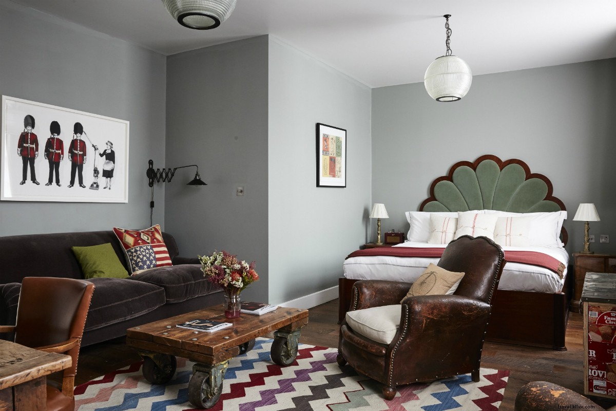 Artist Residence London: A Stylish 10-Room Pied-à-Terre Where Art Meets Life