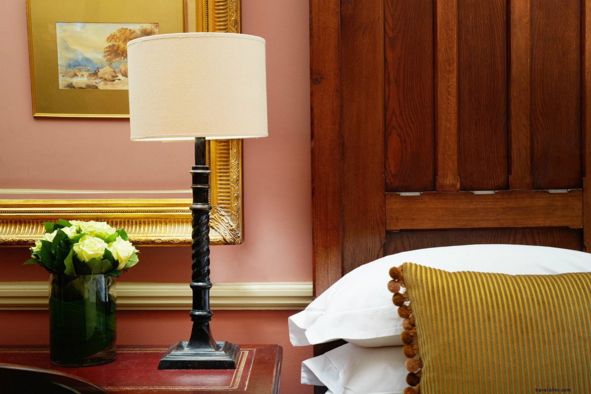 The Gore: London s Historic Gem for History Lovers and Antique Enthusiasts