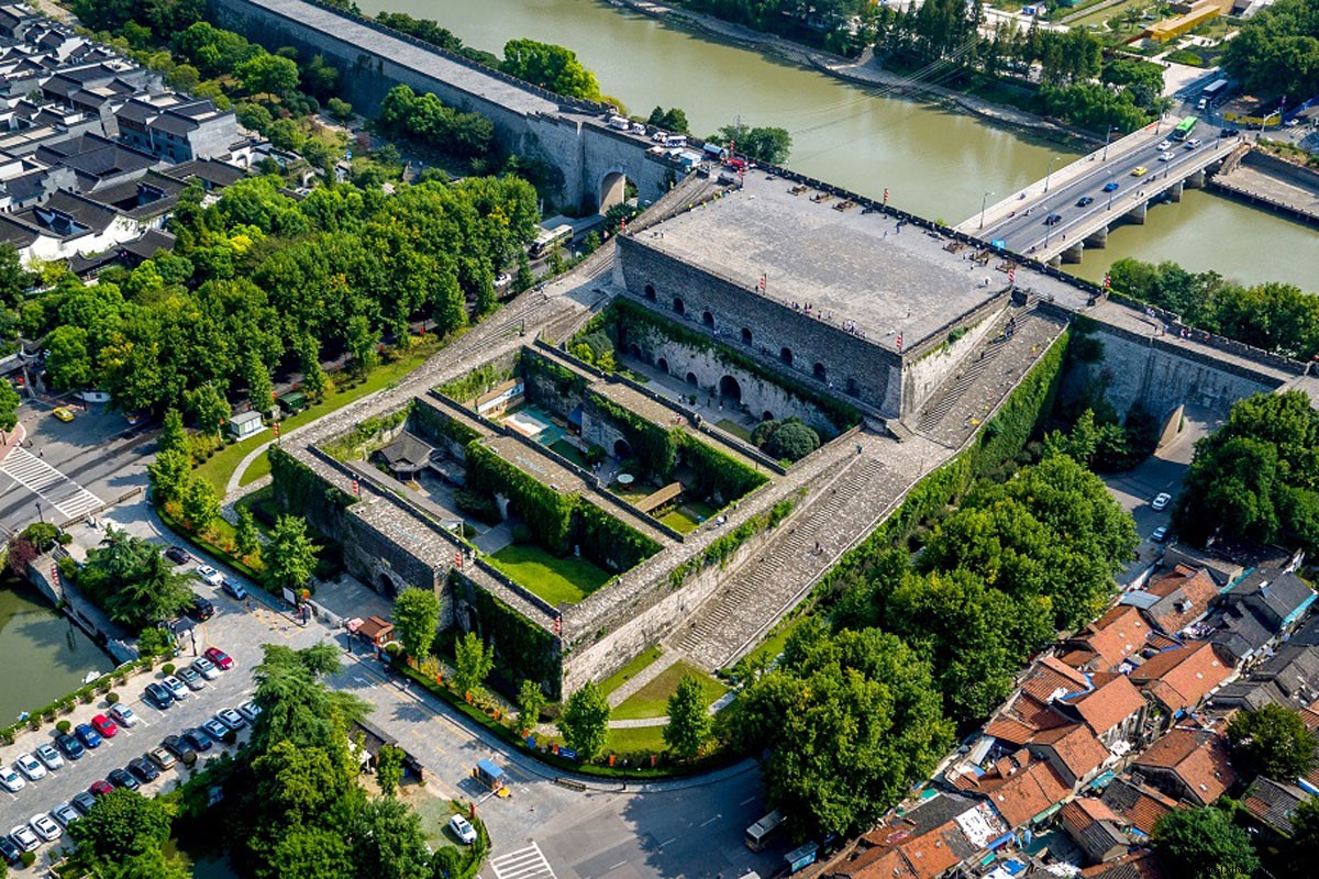 Top 5 Reasons to Visit Nanjing: From Savory Duck Delicacies to the Lesser-Known Great Wall