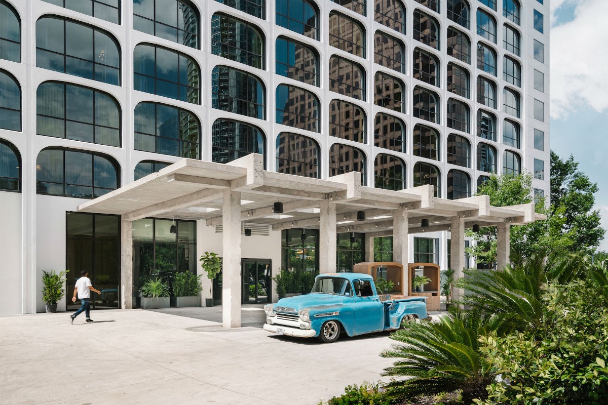 Line Austin: Premier Design Hotel in Vibrant Texas Capital
