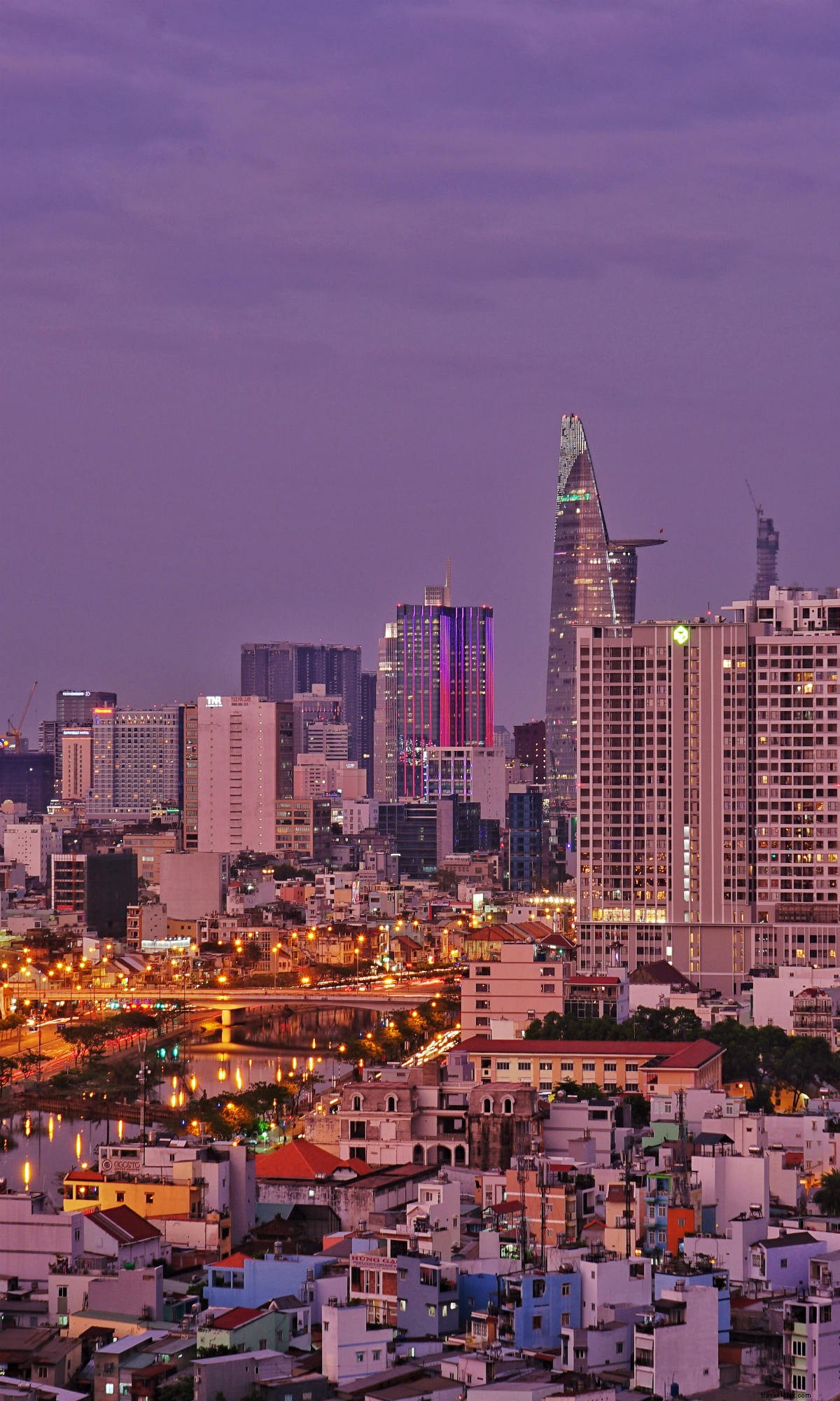 Vietnam Visual Journey: From Chilly Hanoi to Sunny Saigon and Beyond