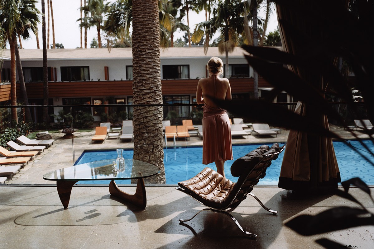 Hollywood Roosevelt: Iconic Golden Age Hotel Revamped with Retro-Modern Glamour