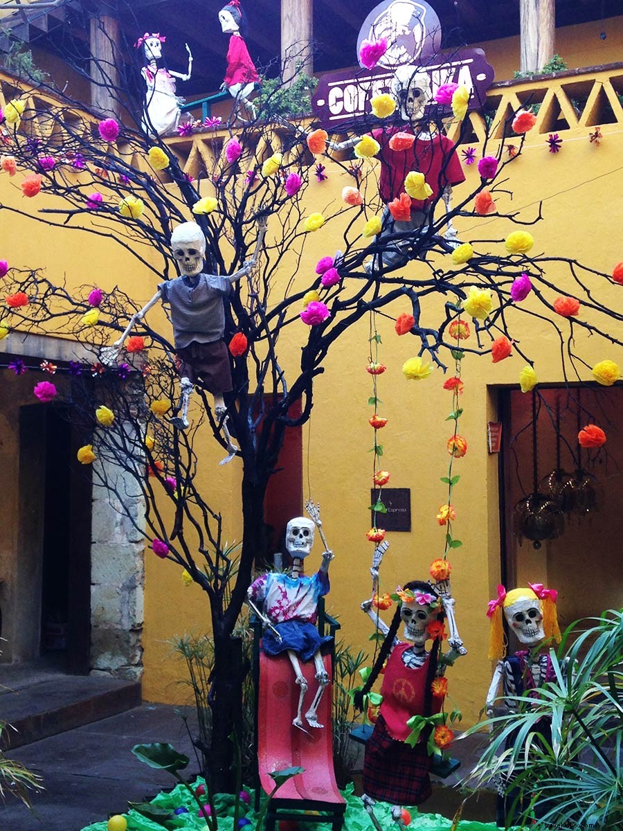 Día de Muertos: Mexico s Heartfelt Carpe Diem Celebration of Life and Loved Ones