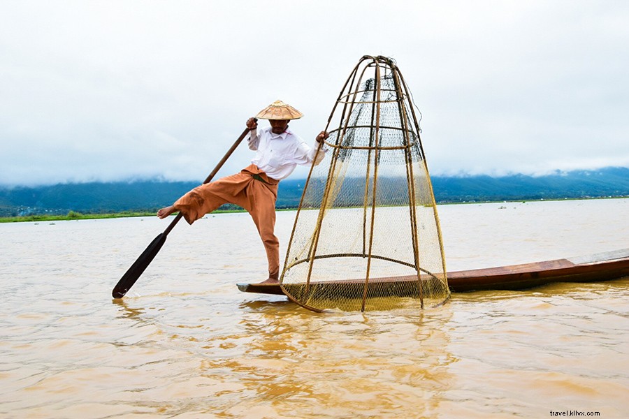 Discover Myanmar: Majestic Temples, Warm Smiles, and Unmissable Travel Adventures