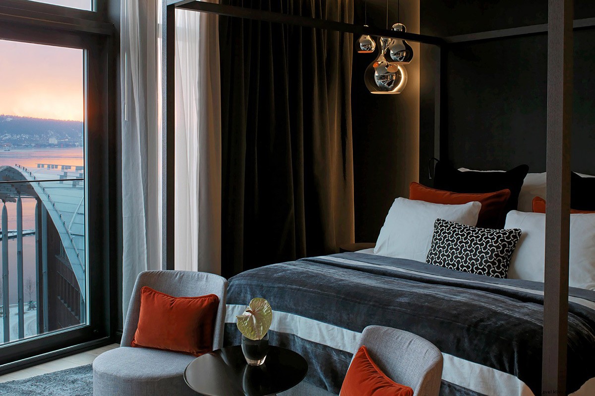 The Thief: A Luxurious Modern Retreat on Oslo s Tjuvholmen Island