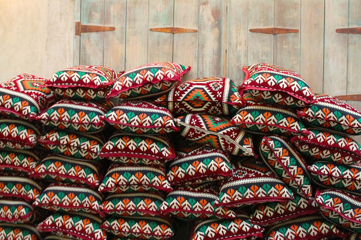 Souq Waqif: Doha s Historic Souq for Shopping, Shisha, and Unmissable People-Watching