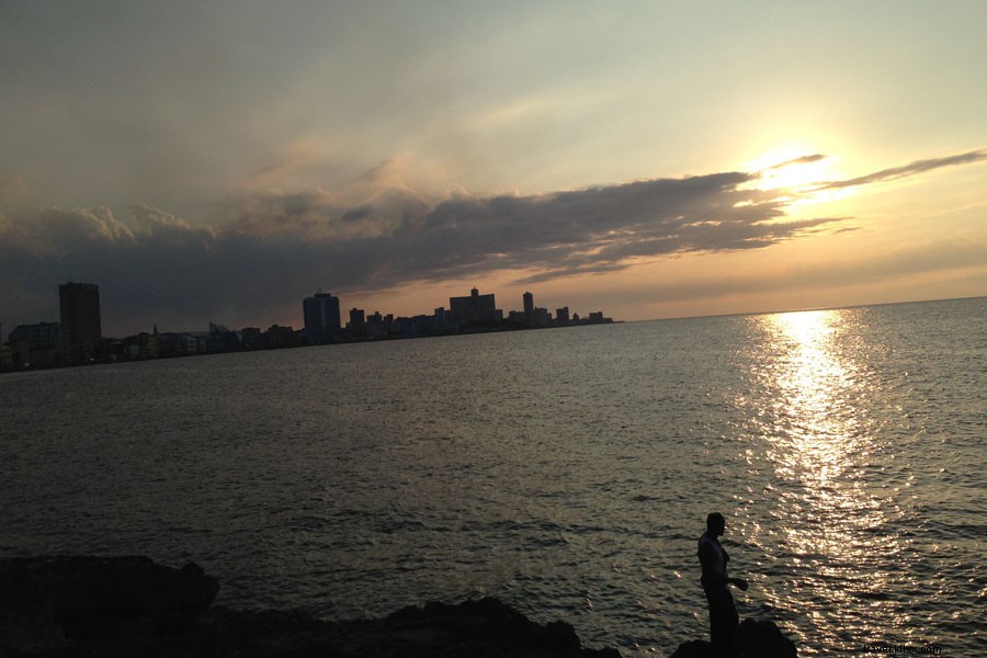 No Woman Is an Island: A Cuban Exile s Daughter Returns Home to Her Roots