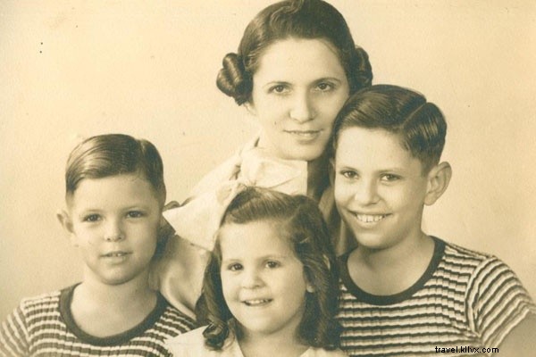 No Woman Is an Island: A Cuban Exile s Daughter Returns Home to Her Roots