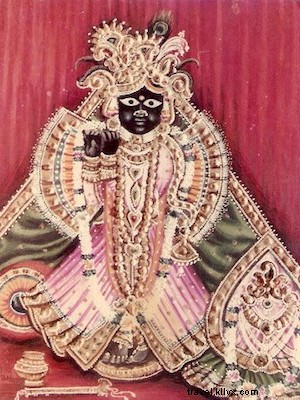 Unforgettable Temple Visit: Monsoon Magic in Uttar Pradesh