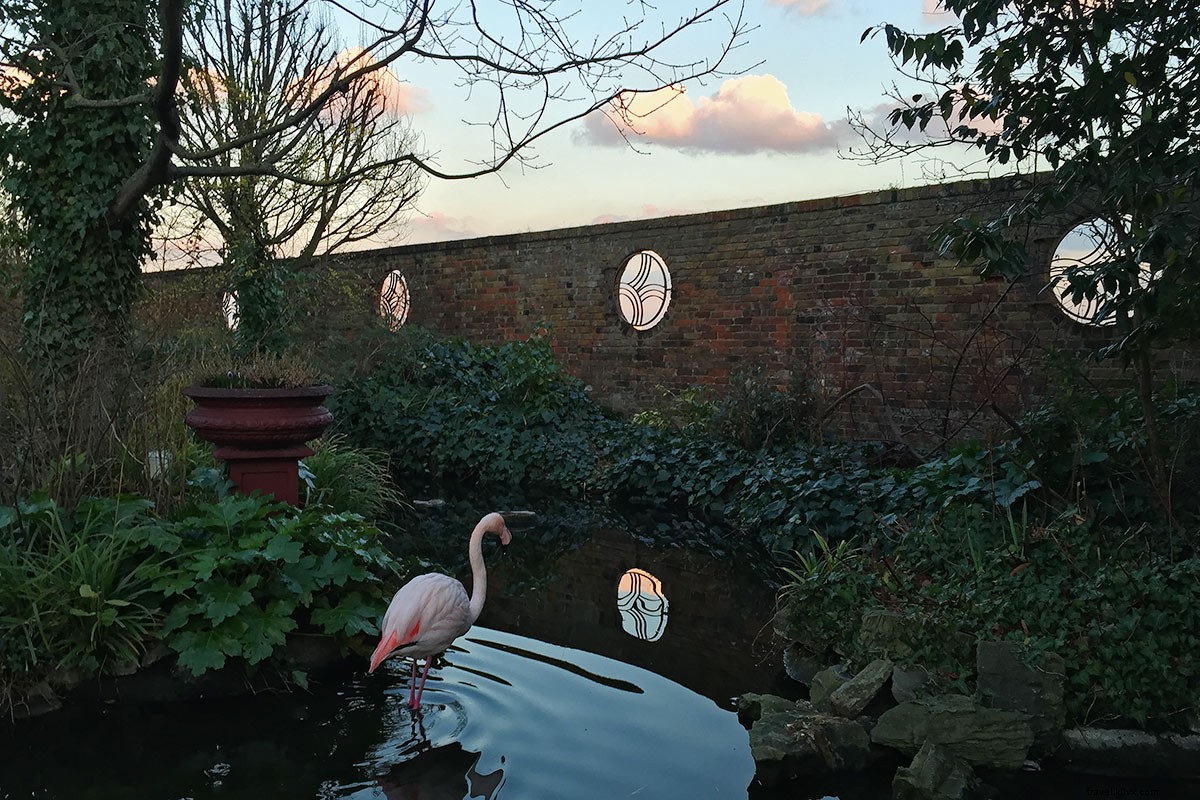 A Pedestrian s Guide to Kensington: London s Royal Playground