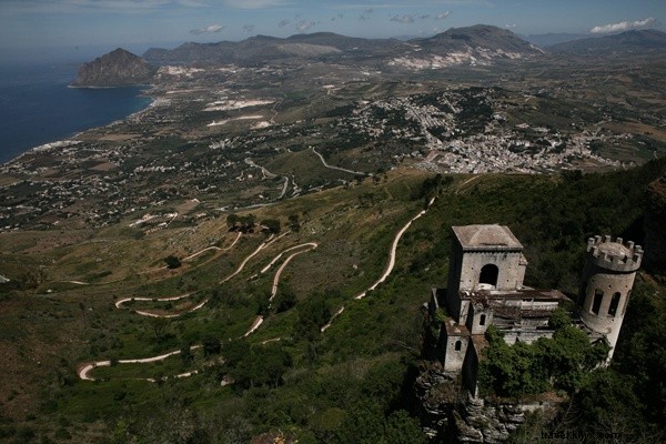Escape to Sicily s Seaside Gems: Trapani and Erice Getaway Guide